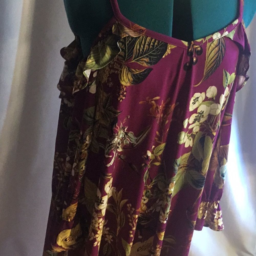 Boldly flowered dress with long sleeves, cold shoulder style in size large - Picture 5 of 14